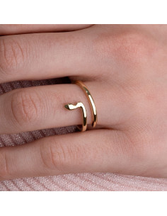 Yellow Gold Snake Ring: Elegance and Power for Your Style 2