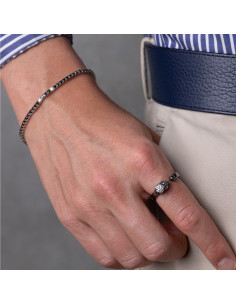 Riviere Black Power Bracelet: Mesmerising Diamonds 2