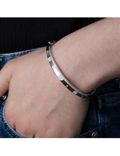 Pulsera Rígida Oro y diamantes: Elegancia Clásica para tu Estilo