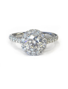 Anillo de Oro Blanco con Diamante Central y Halo de Diamantes 2