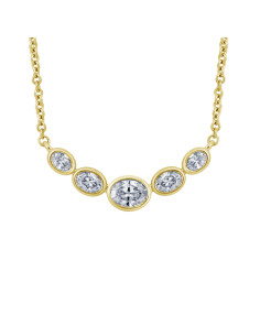 DIAMOND NECKLACE: AN EMBRACE OF LIGHT IN GOLD 2