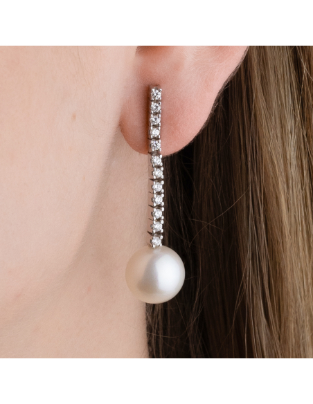 Pendientes Alma de Diamante y Perla: Elegancia y Sofisticación
