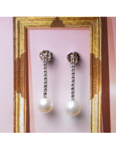 Diamond and Pearl Soul Earrings: Elegance and Sophistication
