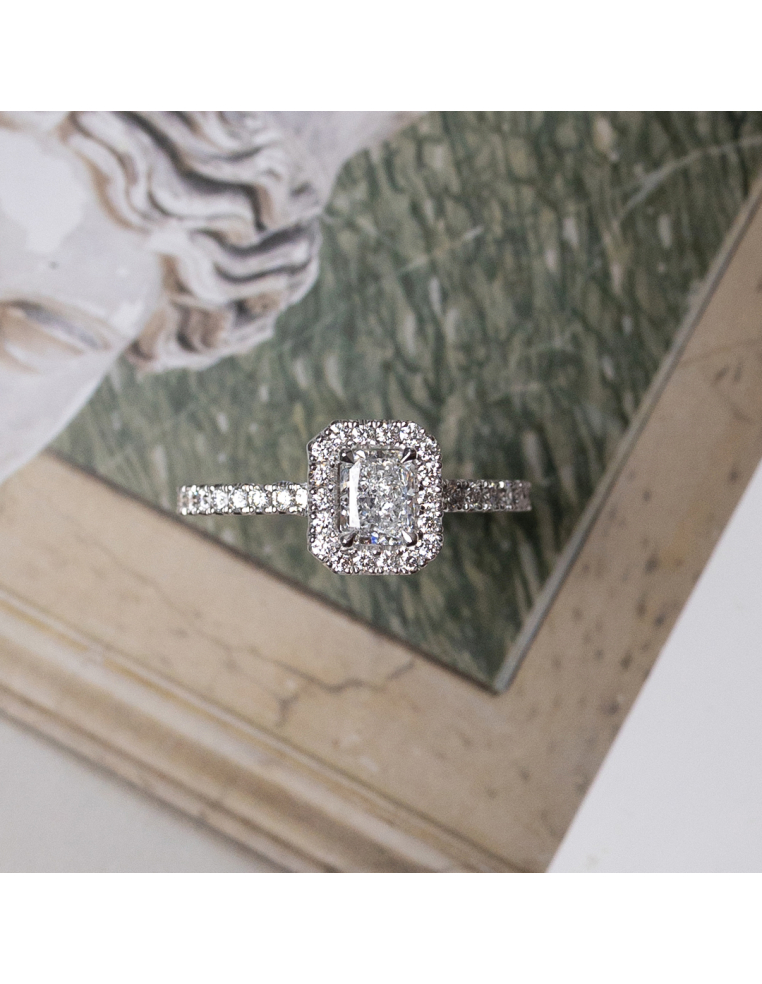 Anillo de Oro con Diamante: El Símbolo Perfecto de Amor Eterno