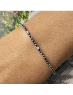 White gold riviere bracelet two-tone diamonds | Elegance and contrast