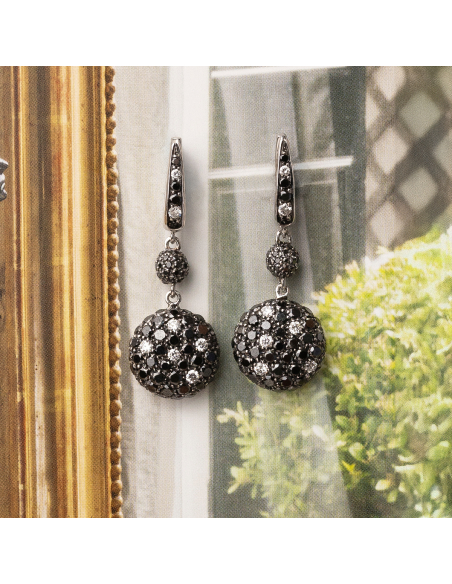 Teresa long gold earrings with black diamonds