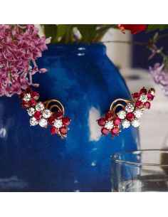 Pendientes trepadores de rubíes y diamantes: una declaración de moda