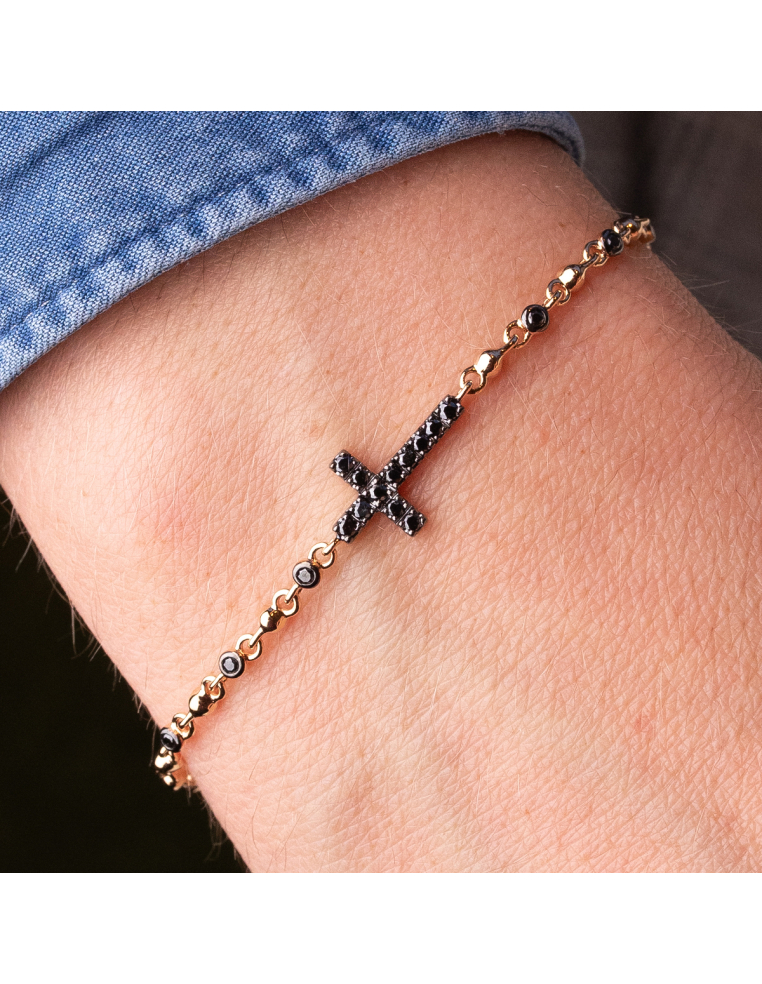 Gold bracelet with two-tone diamond cross - Sophistication and style
