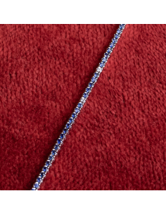 Pulsera Rivière de oro blanco con zafiros y diamantes – Lujo atemporal 2