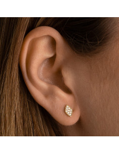 Leaf earrings: Timeless elegance for your unique style 2