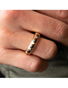 Anillo de oro rosa con diamantes – Elegancia moderna para el día a día