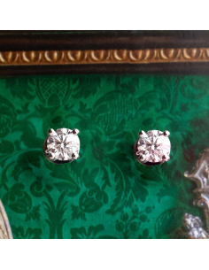 Pendientes de Diamantes Clásicos en Oro Blanco 18Kt MOMO | PR Joyeros