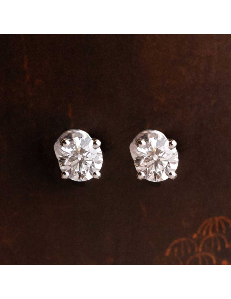 Classic Diamond Earrings in 18K White Gold AKIRA| PR Joyeros