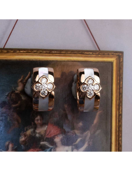 Pendientes de oro rosa 18Kt con diamantes y madre perla chic