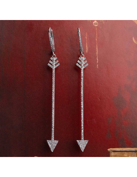 Pendientes flecha oro blanco 18kt. con diamantes – Estilo impactante