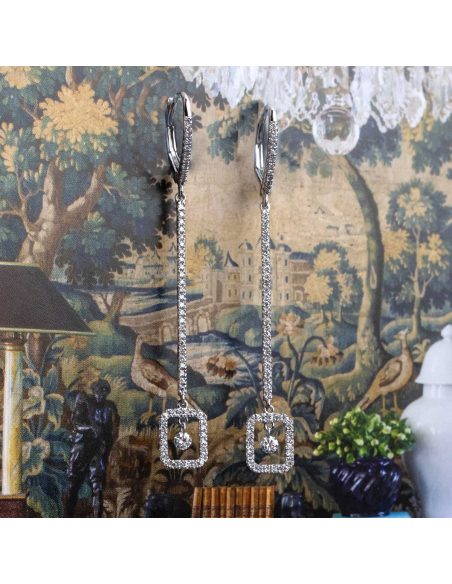 Pendientes largos de oro blanco con diamantes brillantes – PR Joyeros