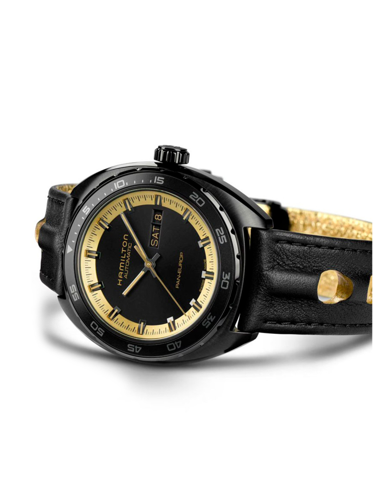 Hamilton Pan Europ Black & Gold: Cine y elegancia en tu muñeca.