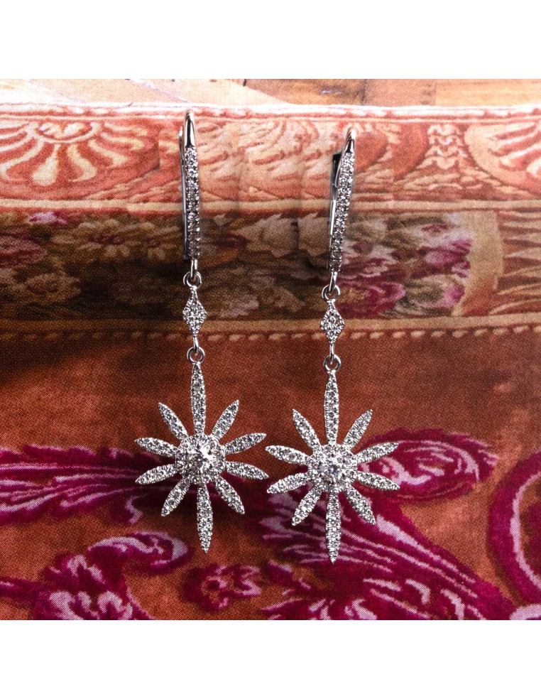 Pendientes de Oro Blanco 18Kt con Diamantes – Elegancia Impactante