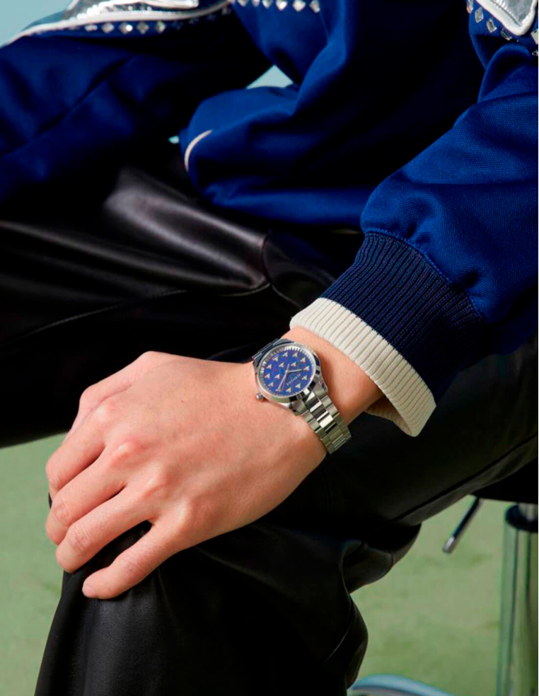 Reloj Gucci G-Timeless con Abejas, 32 mm - Azul oscuro