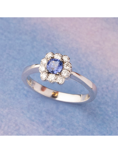 Anillo de Compromiso oro blanco 18Kt con zafiro y diamantes | Joyeros