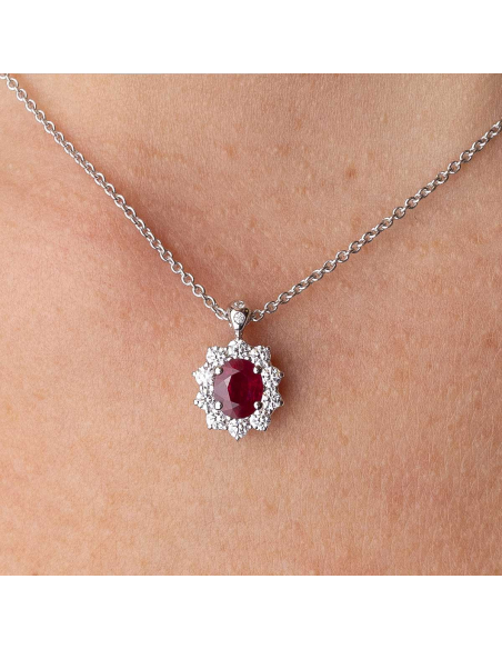 Gargantilla oro blanco rubí oval y diamantes – PR Joyeros