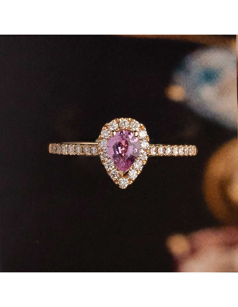 Ring in 18K Rose Gold with Pear-Shaped Pink Sapphire and Diamonds