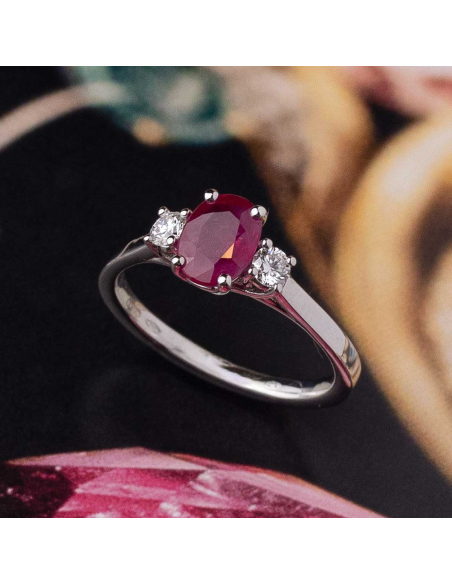 White Gold 18K Ring with Ruby and Diamonds | PR Jewellers