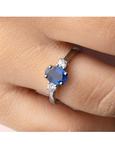 Anillo de Oro Blanco 18K con Zafiro y Diamantes | PR Joyeros 2