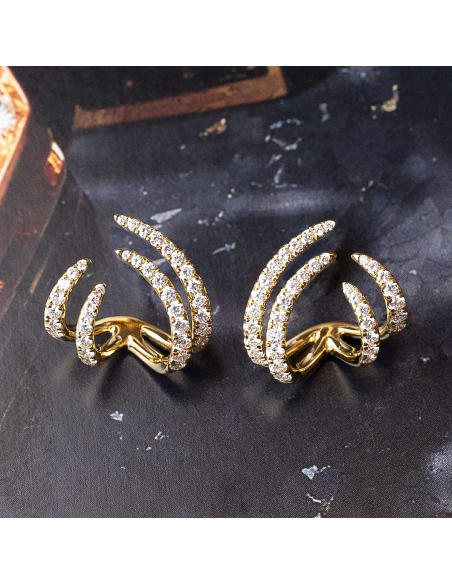 Pendientes trepadores oro amarillo 18Kt con diamantes | Lujo