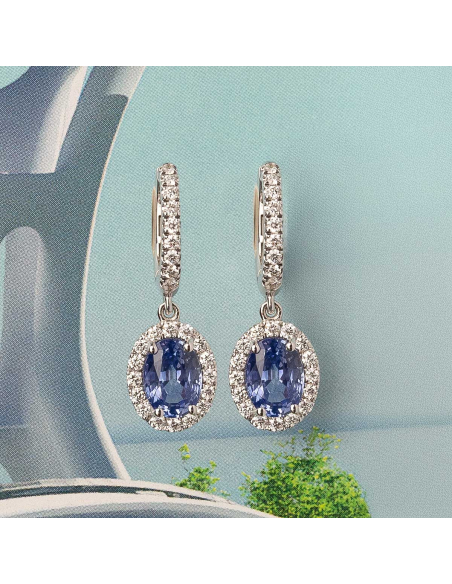Earrings in 18-carat white gold with exclusive diamonds and sapphires