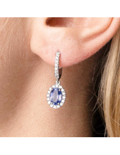 Earrings in 18-carat white gold with exclusive diamonds and sapphires 2