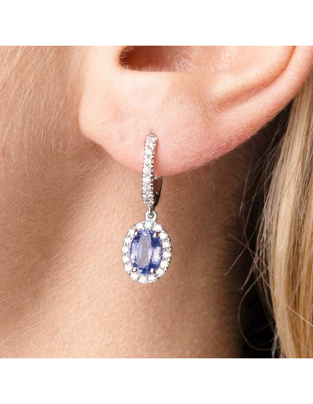 Earrings in 18-carat white gold with exclusive diamonds and sapphires