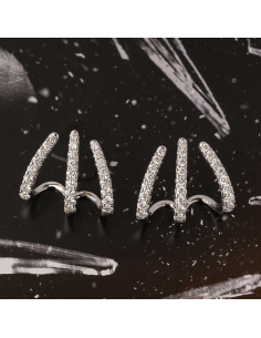 White gold 18 Kt climbing earrings with brilliant diamonds