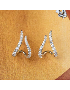 Pendientes trepadores oro amarillo 18 Kt con diamantes brillantes