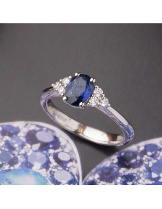 Anillo Zafiro Azul Diamantes Oro Blanco 18K - Elegancia Atemporal