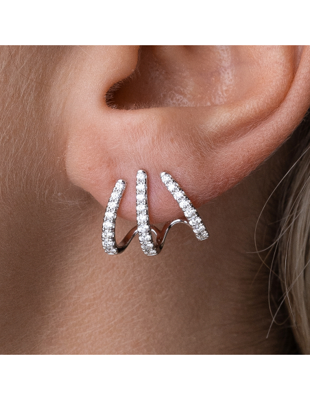 White gold 18 Kt climbing earrings with brilliant diamonds