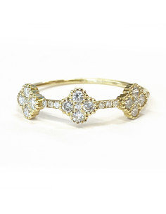 Yellow gold ring with diamonds Timeless elegance for your day 2