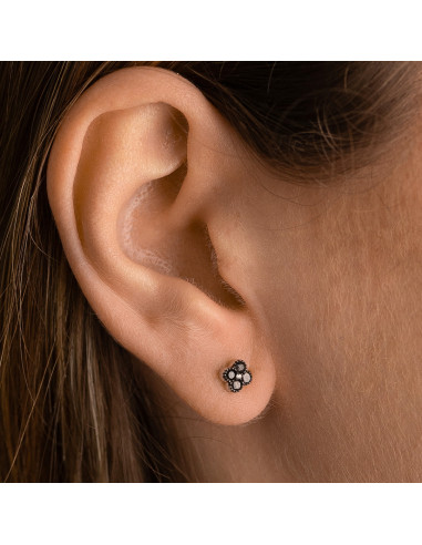 Pendientes con Diamantes Negro y Toque Rebelde que Eleva tu Estilo