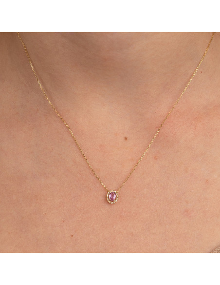 GARGANTA ZAFIRO ROSA Y DIAMANTE: Elegancia atemporal en oro amarillo