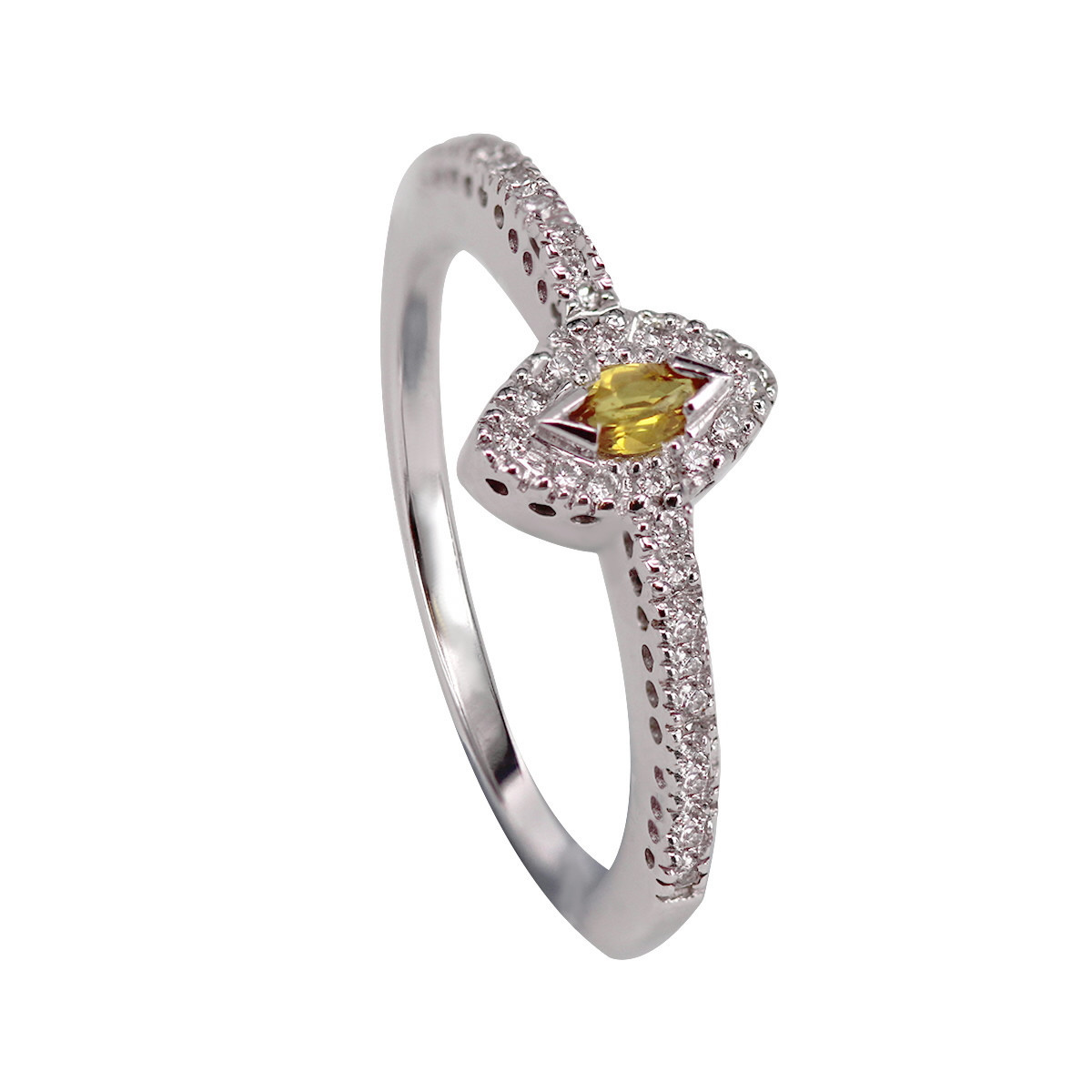 RING MADE OF WHITE GOLD AND YELLOW SAPPHIRE DIAMONDS